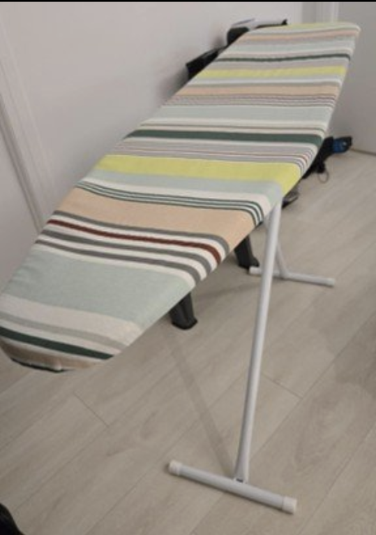 Ironing Board & Black Decker Steam Iron