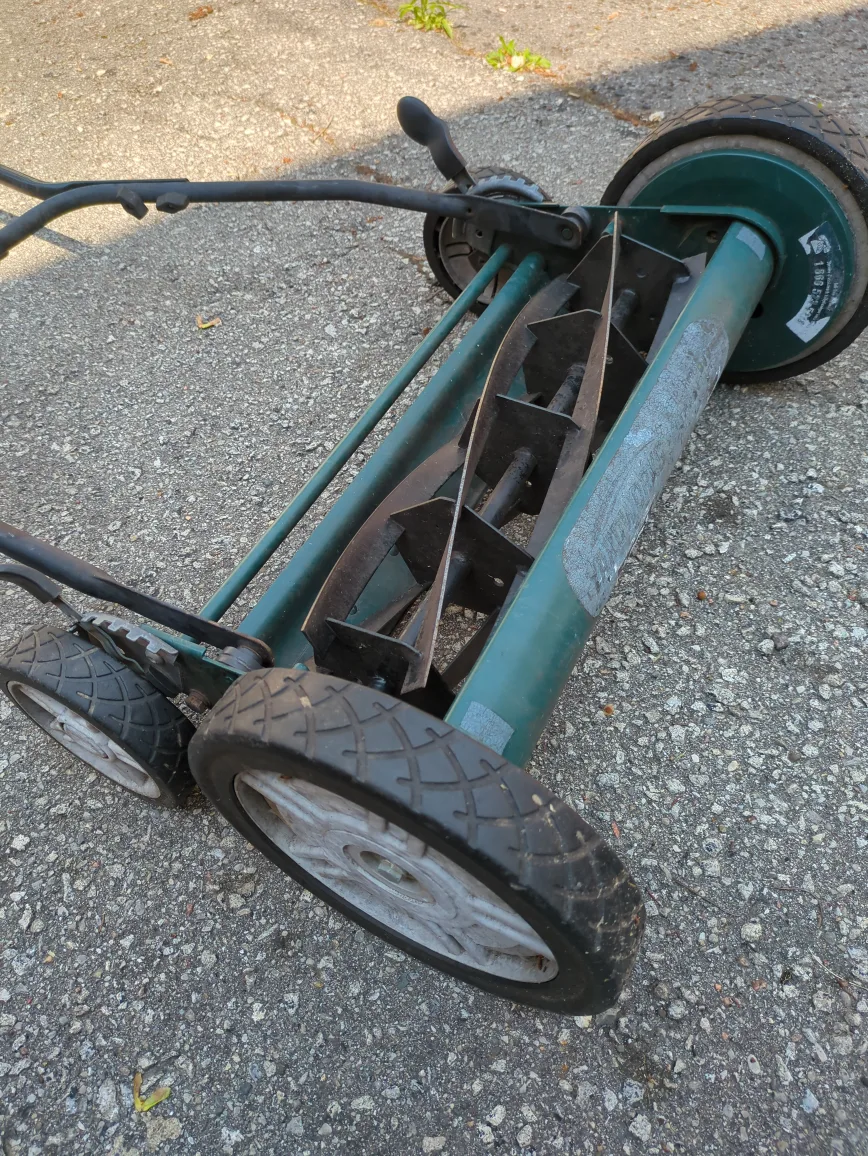 Manual Lawn Mower image indicator(3)