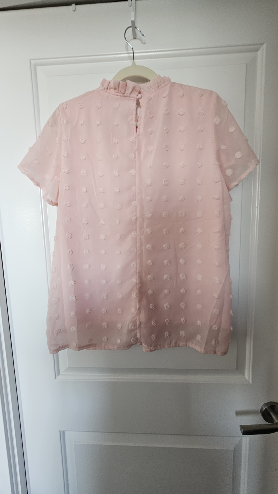 Beautiful Pink Blouse wth ruffled neck - Size L (8-10) - photo 2