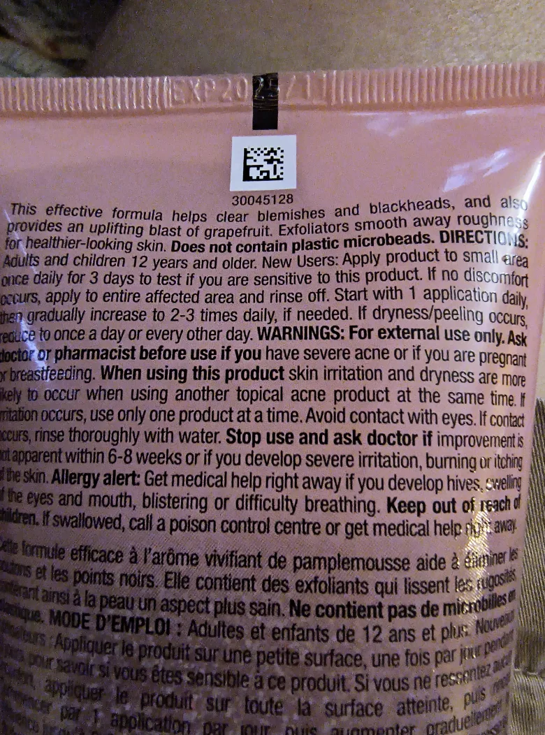 Neutrogena Oil-Free Acne Wash - New image indicator(2)