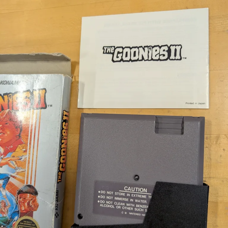 The Goonies 2 - Nintendo NES Game CIB image indicator(3)
