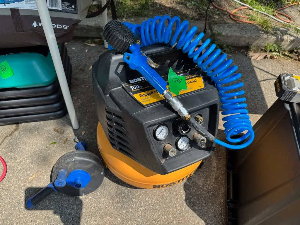 Bostitch 150 PSI Rugged Air Compressor thumbnail