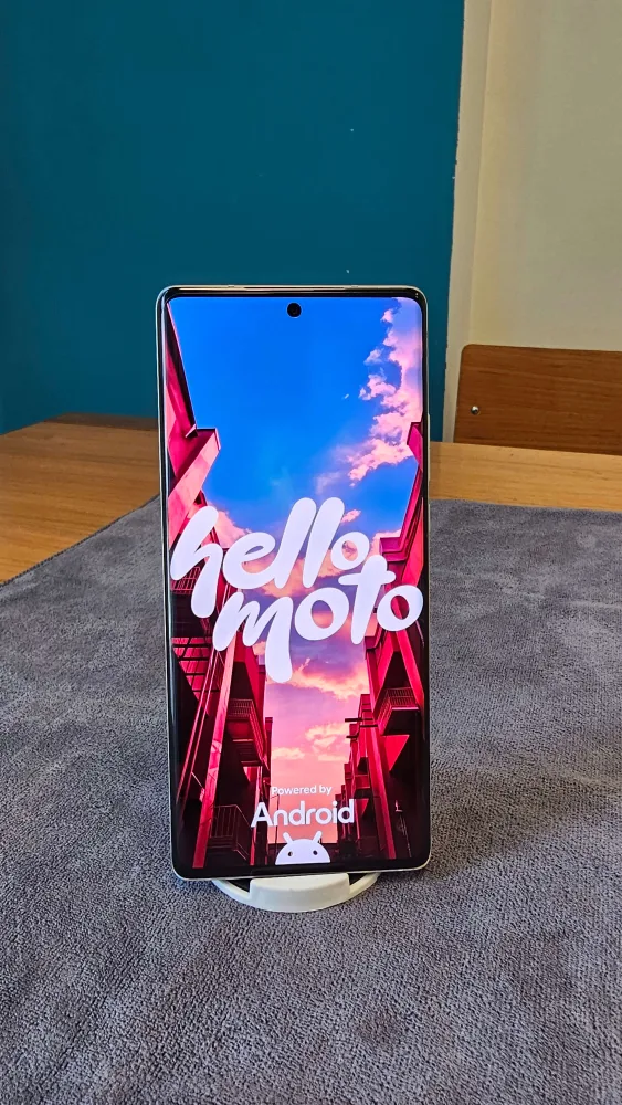 Motorola X30 Pro 5G 6.7" 144Hz 200MP SD8+ 12/256GB 4610mAh image indicator(6)