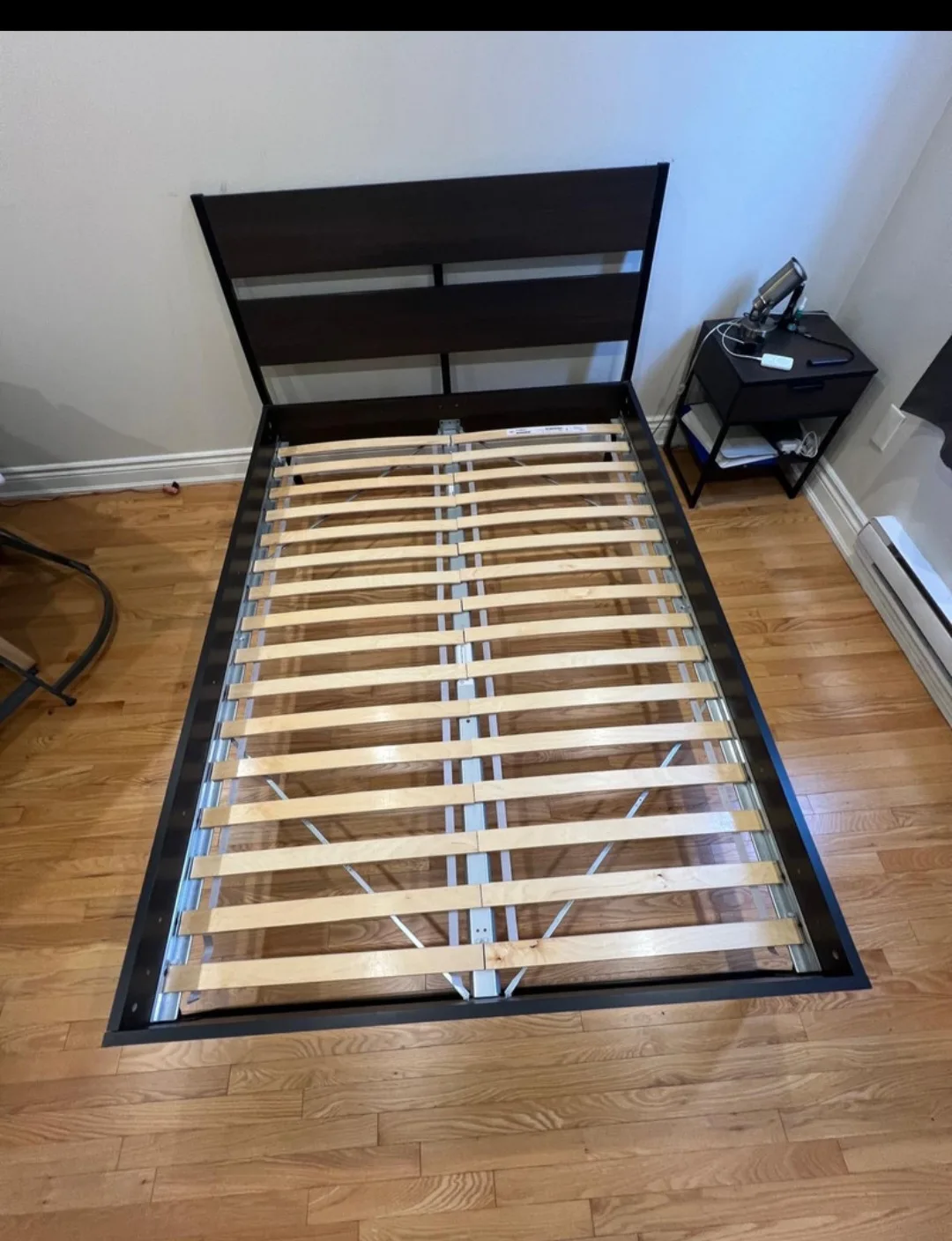 double bedframe with mattress including delivery image indicator(2)