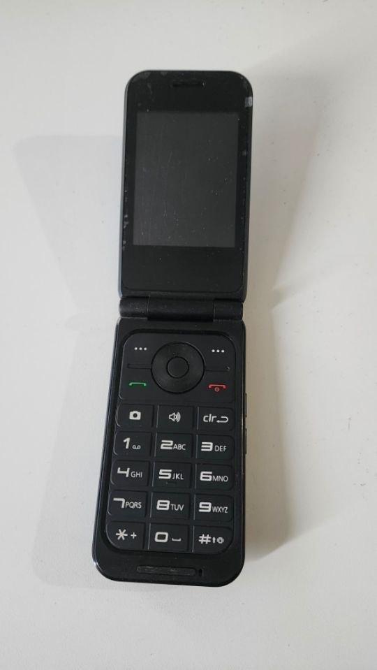 ZTE Flip Phone - Black - photo 2