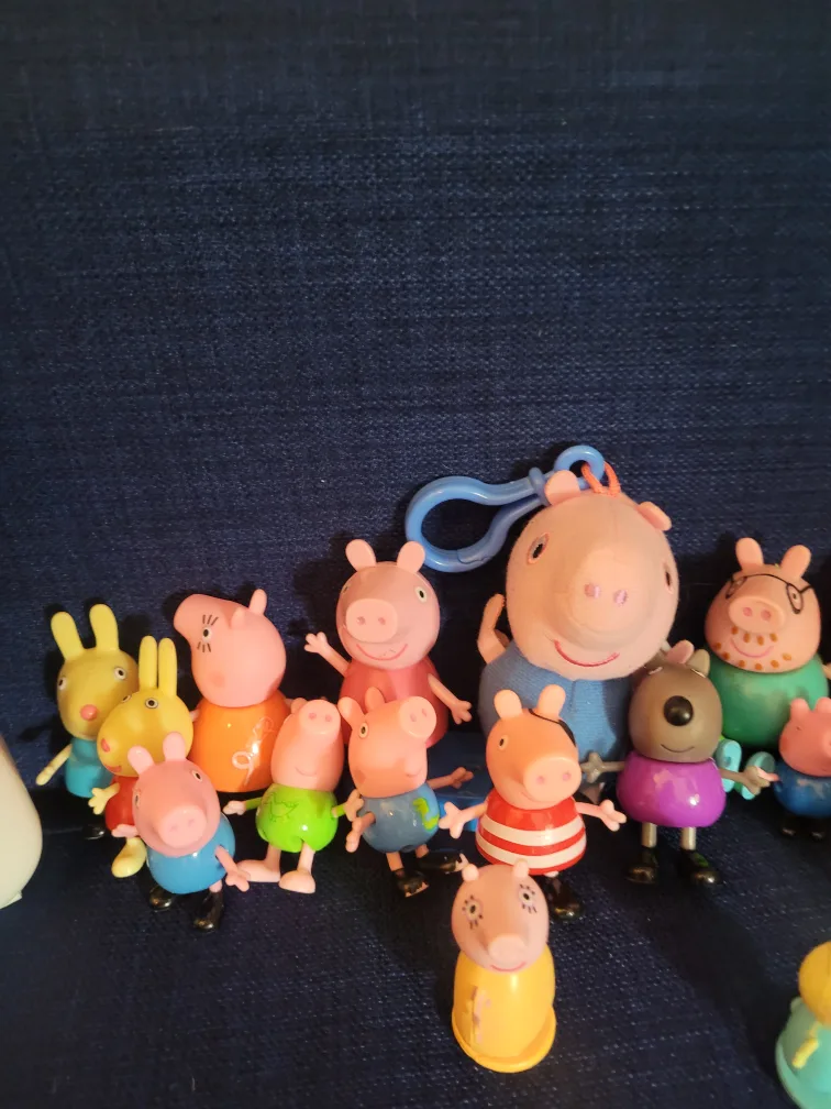 Peppa Pig Toy Bundle image indicator(2)
