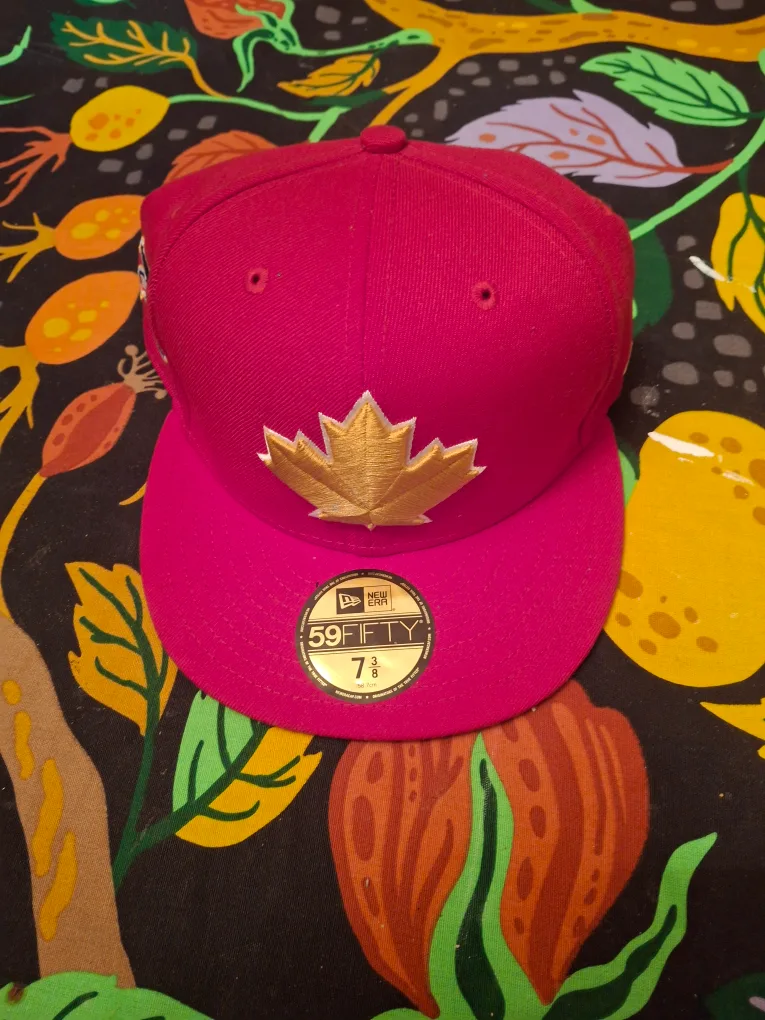 New Era 59FIFTY Toronto Maple Leafs Hat - Size 7 3/8 thumbnail