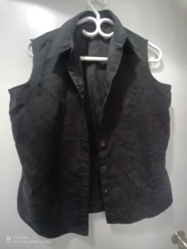 Black Sleeveless Collared Shirt thumbnail