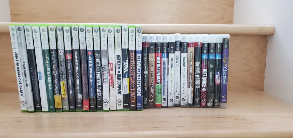 Xbox 360 & PS3 Video Games Bundle thumbnail