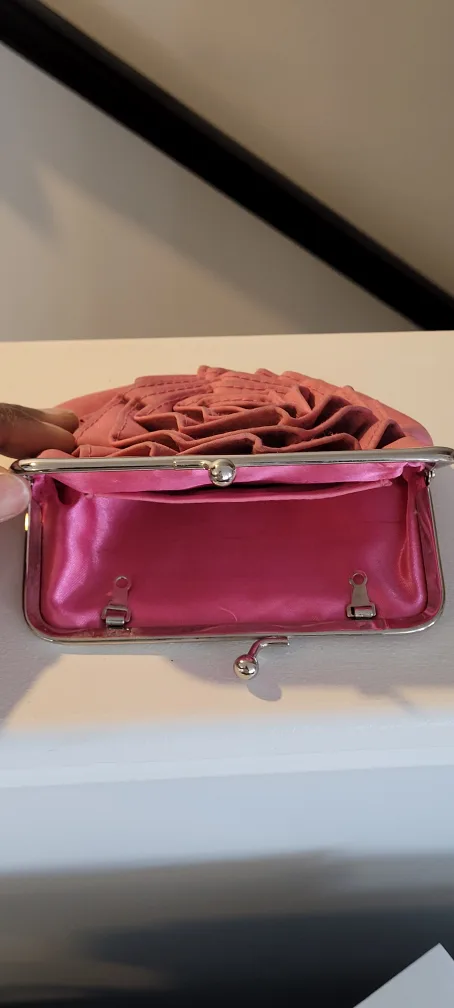 Pink Flower Clutch Purse 💚 image indicator(3)