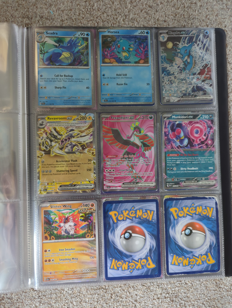 Pokémon Card Binder - photo 3