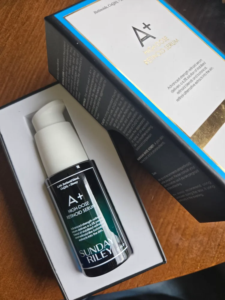 Sunday Riley A+ High-Dose Retinoid Serum image indicator(2)