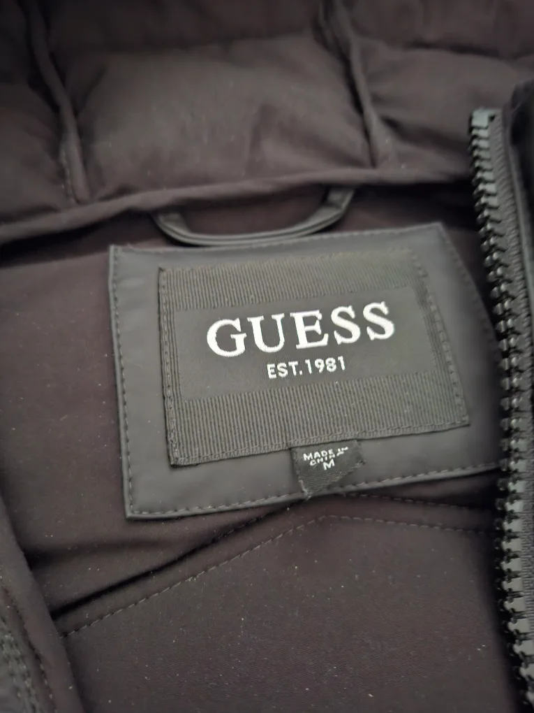 GUESS Black Puffer Jacket with Hood image indicator(9)