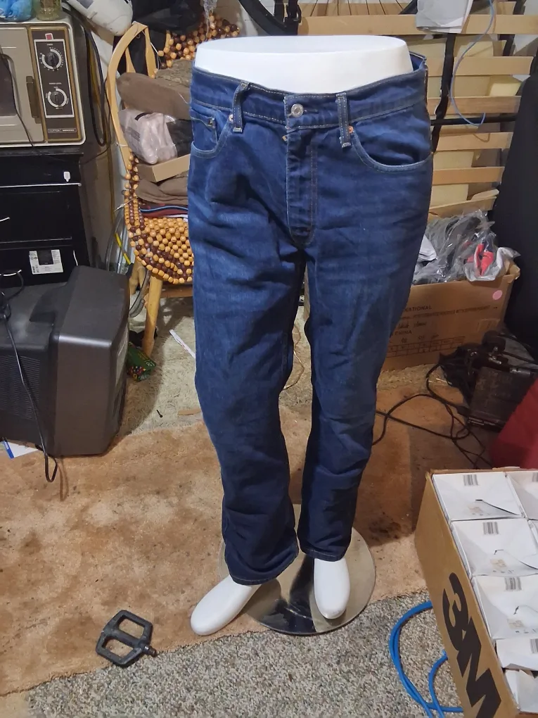 Levi's Jeans - Size W34 L32 thumbnail