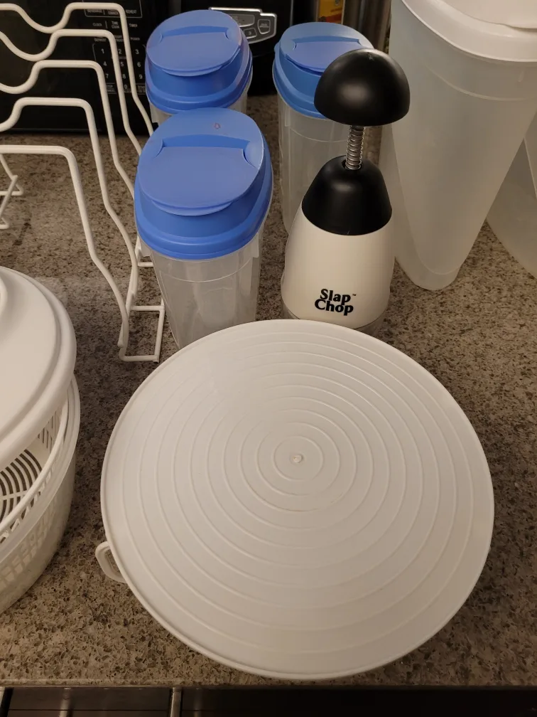 Kitchen Essentials Sets  and garbage bin 13 pieces image indicator(4)