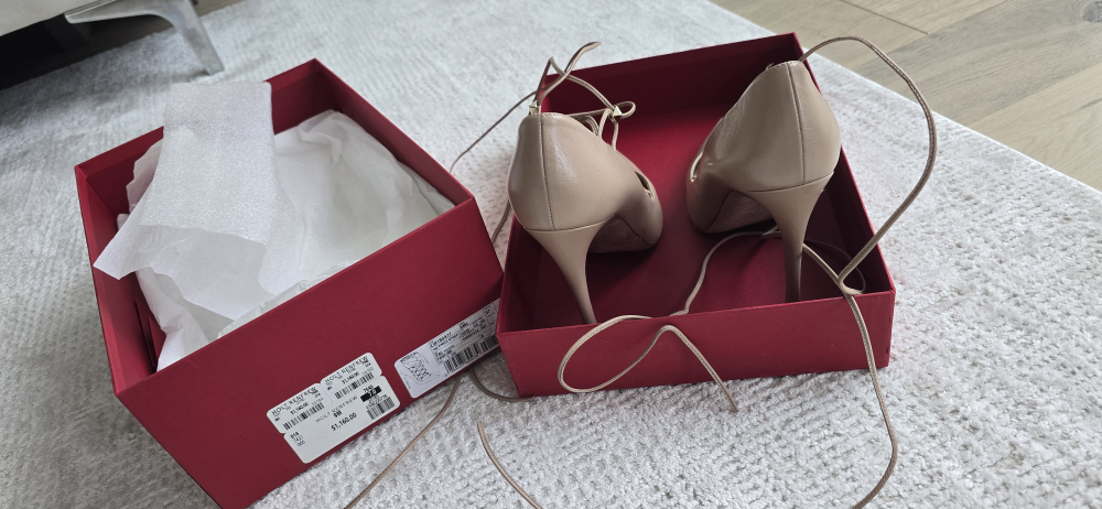 valentino size 7.