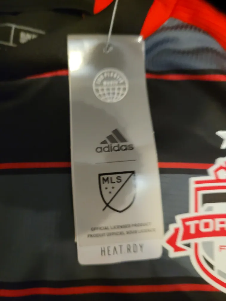 New Adidas Toronto FC Jersey, XL image indicator(6)