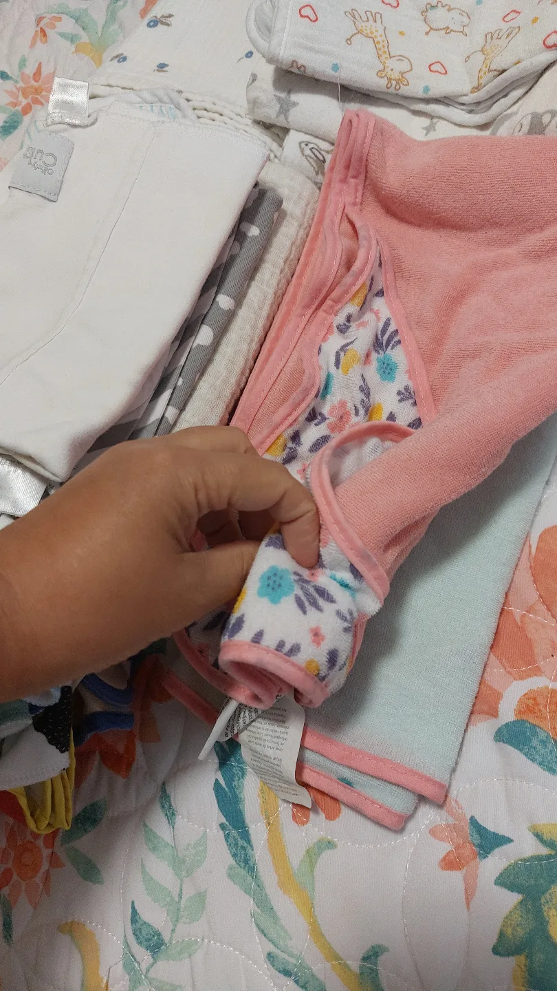 Baby bibs and washcloths image indicator(5)