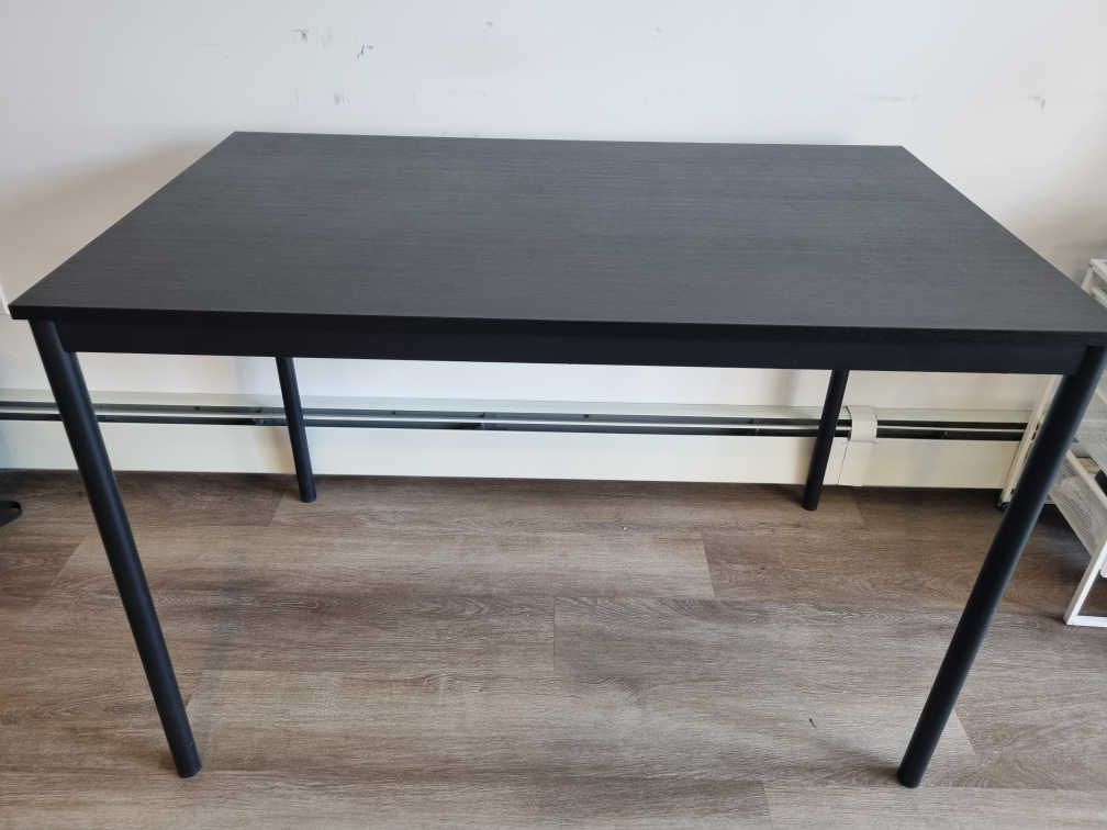 Black Table(Ikea)