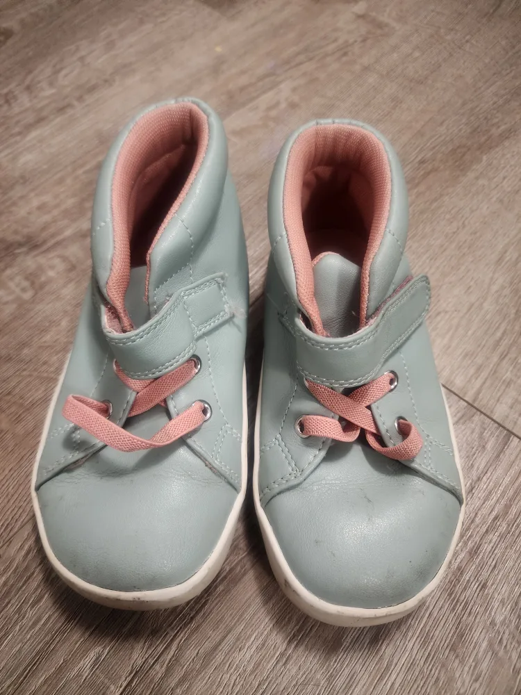 #freecycle Cute Blue Toddler Shoes - US 10 thumbnail
