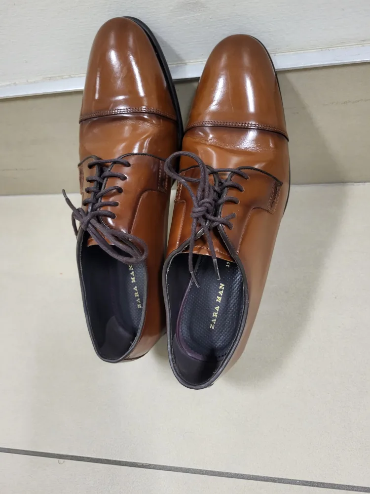 Zara Man Leather Shoes  Size: UK 39~US 7 image indicator(3)