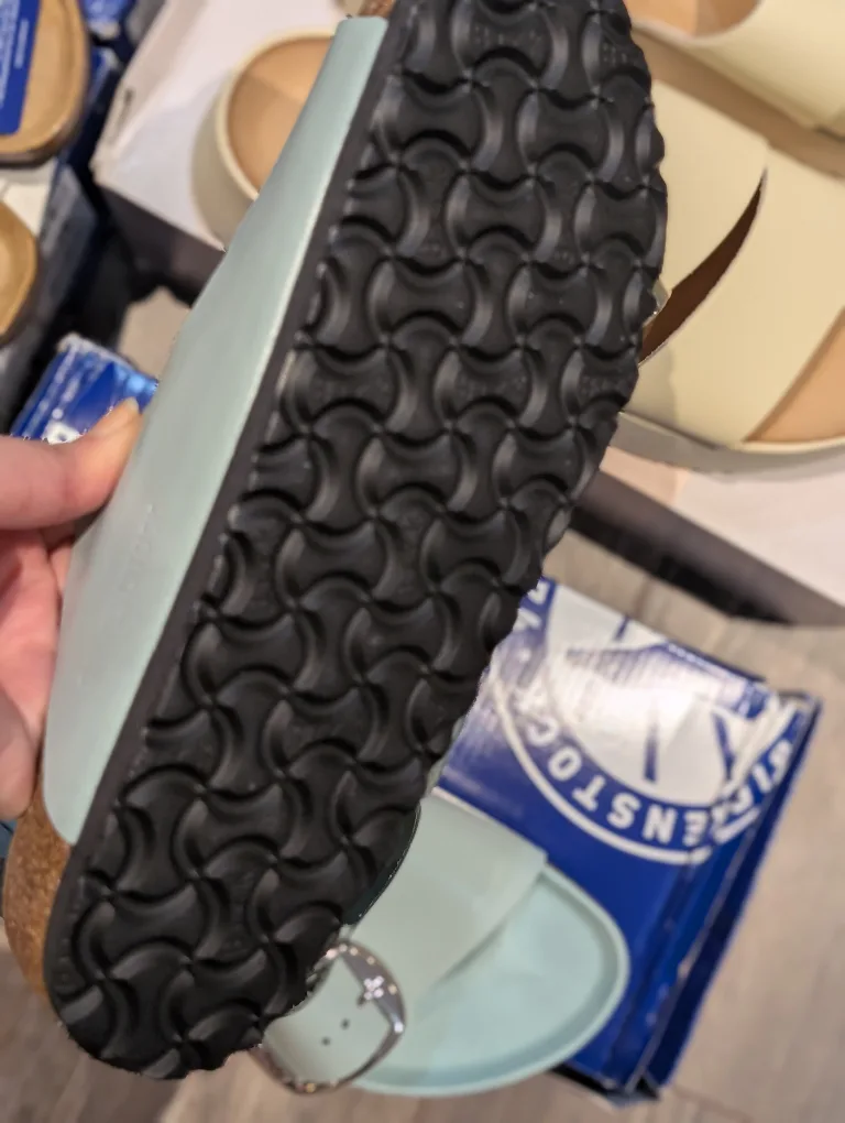 BNIB, Birkenstock Arizona Big Buckle leather, size 38 - 39 image indicator(3)