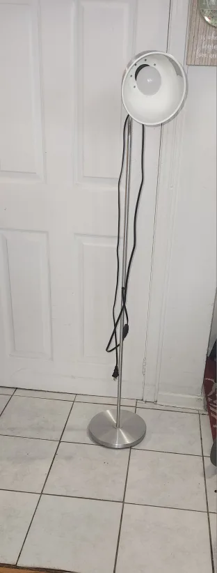 Modern Standing Lamp image indicator(3)