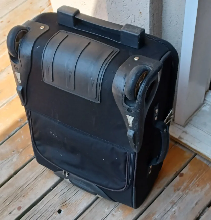 Travelpro Rolling Suitcase Carry On image indicator(4)