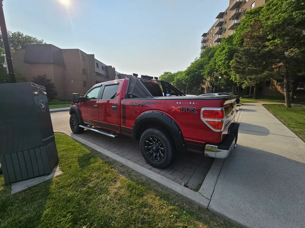 2011 Red Ford F-150 XTR Pickup Truck image indicator(5)