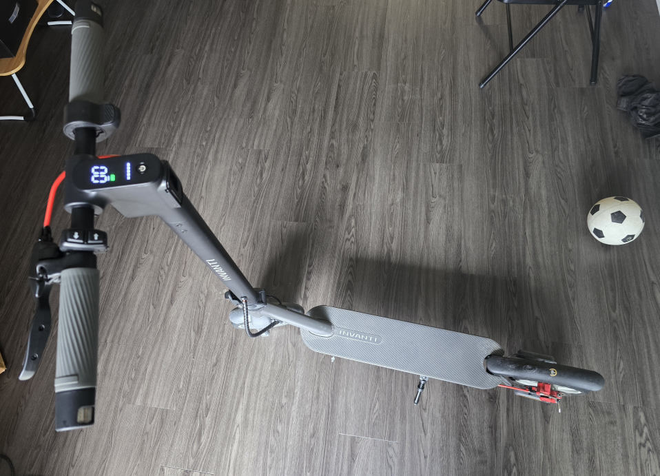 Invanti E30 Electric scooter Contact 437 838 3346 - photo 4