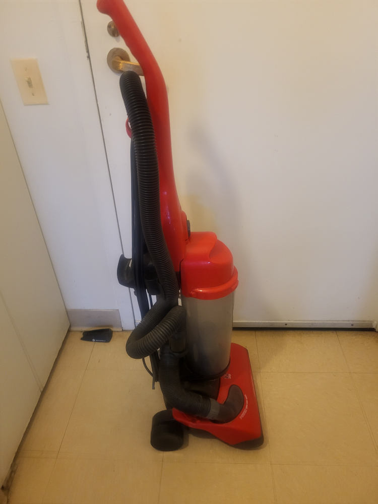 Dirt Devil Breeze Upright Vacuum Cleaner - photo 2
