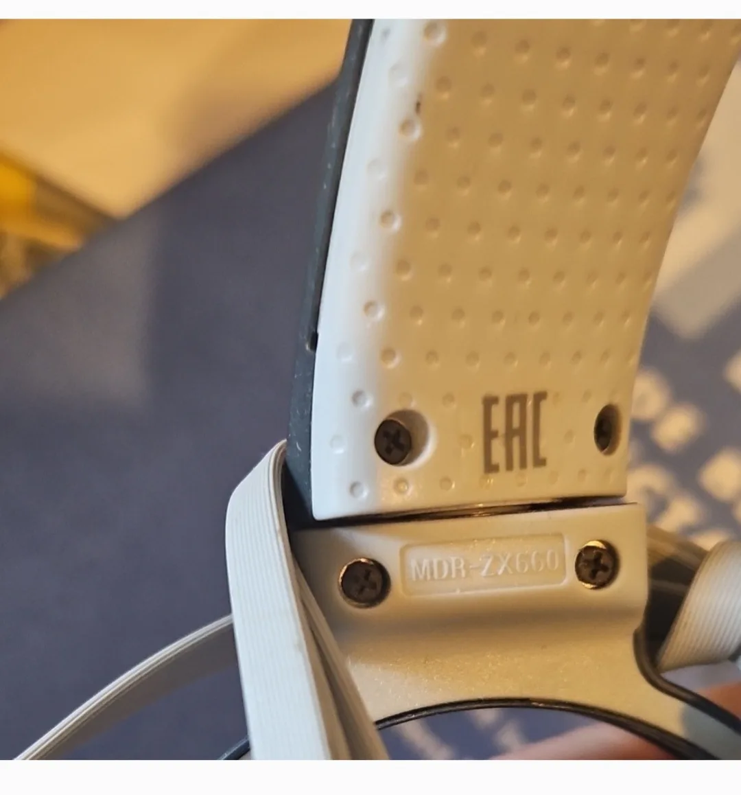 💚🥕 Sony Black/ Gray Headphones MDR-ZX660 image indicator(2)