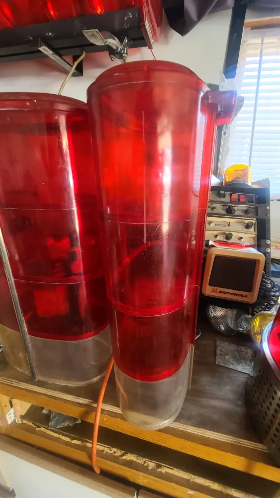 FEDERAL SIGNAL AERODYNIC DOMES image indicator(3)