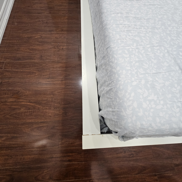 IKEA Malm Queen Bed Frame - White - photo 4