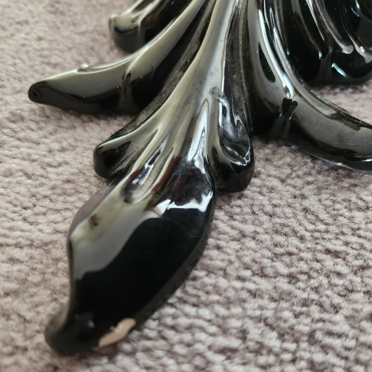 Wall Sconce with Flowers image indicator(3)