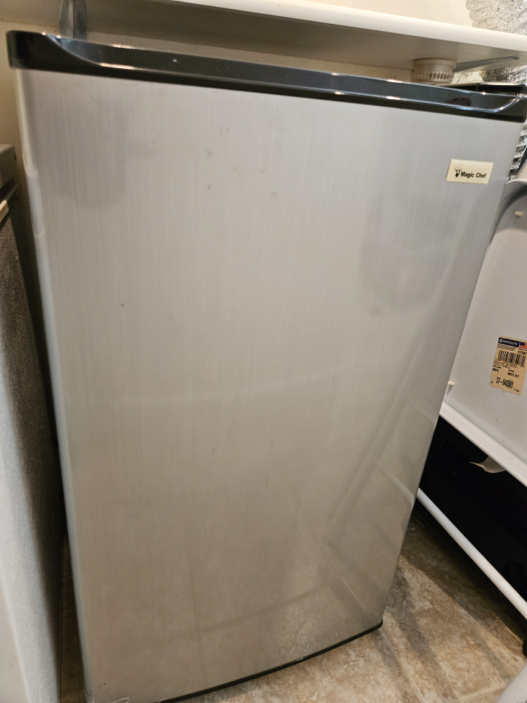 Compact Refrigerator