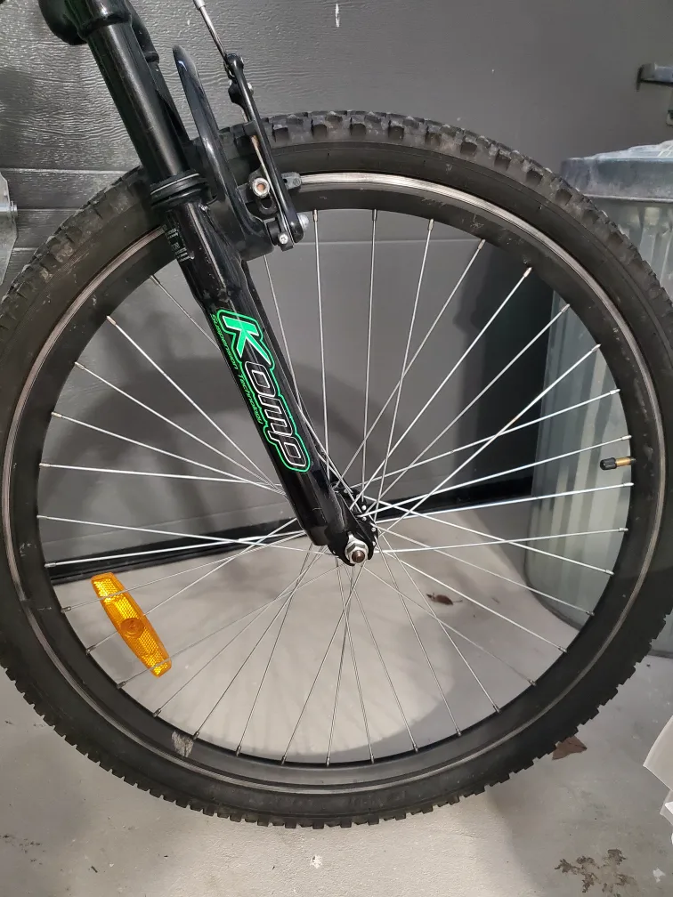 Glow in the dark bike for person 5'2" to 5'5" image indicator(3)