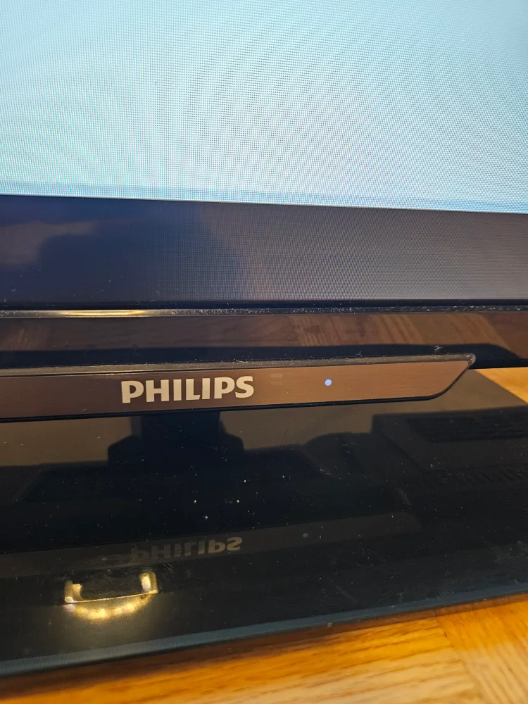 Philips LED TV, 28 inches image indicator(3)