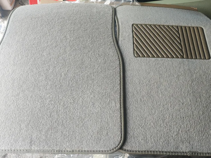 Vehicle Floor Mats for sale      🇨🇦 image indicator(6)