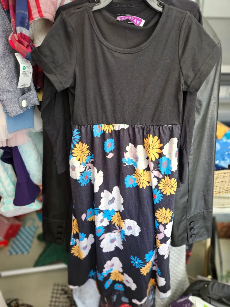 Goryla Kids Black Floral Dress - Size 4/5 thumbnail