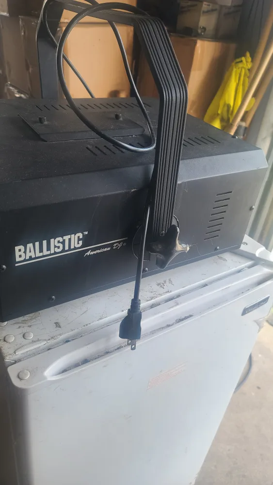 Ballistic American DJ/KAREOKE Light image indicator(8)