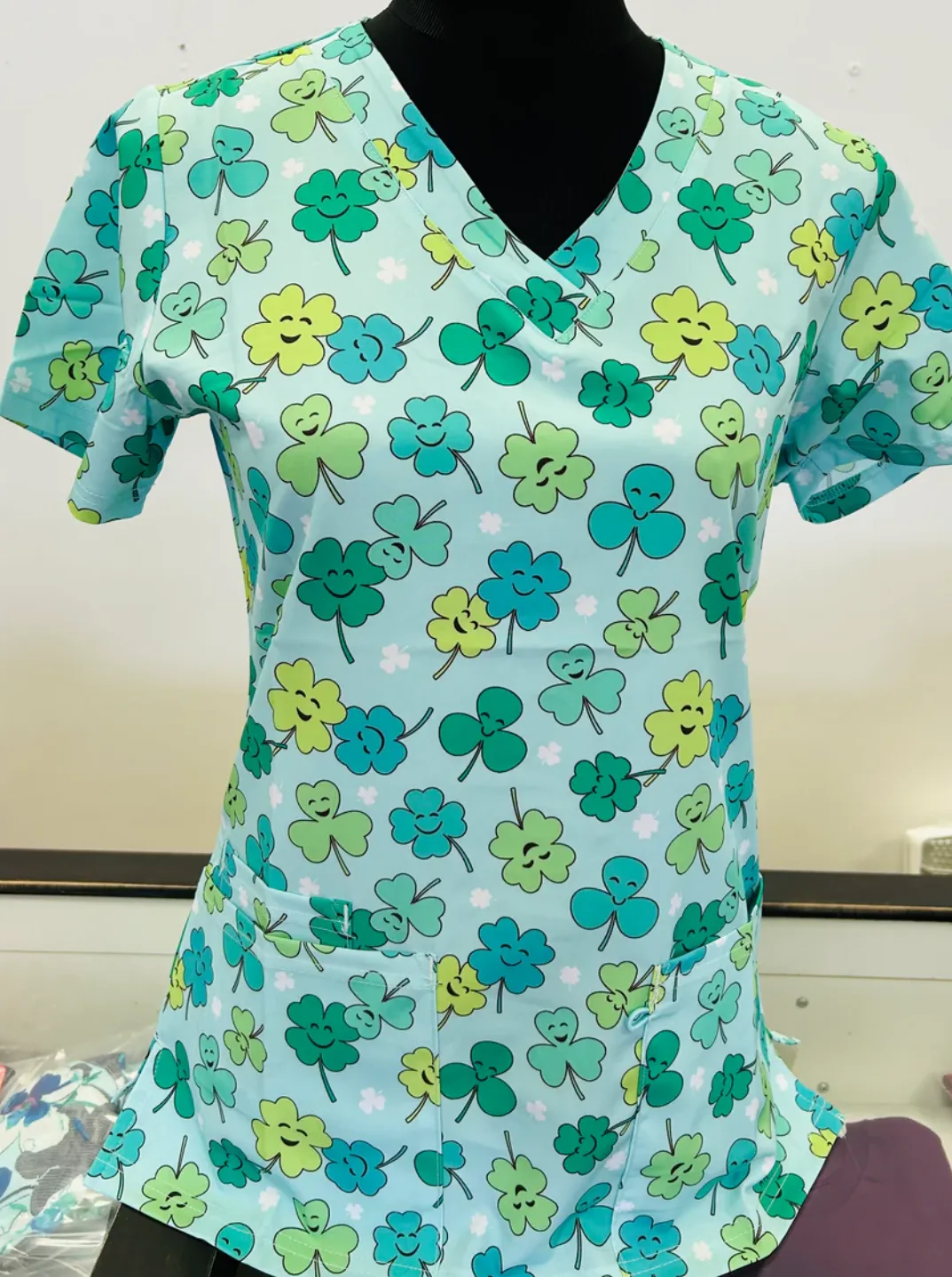 nurses uniform image indicator(3)