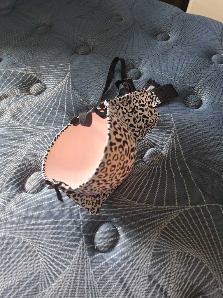 Infinity Women's Bra - Size 34B/75B image indicator(2)