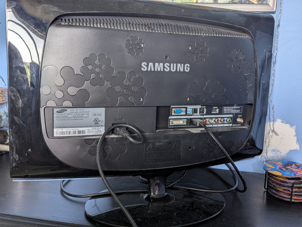 Samsung SyncMaster 2333HD Monitor - photo 2