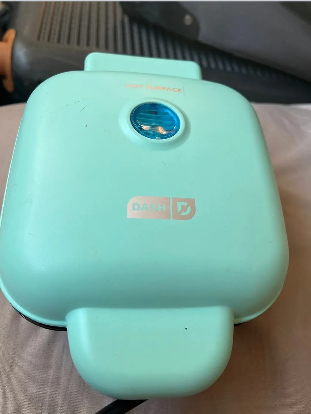 Dash Mini Maker Griddle thumbnail