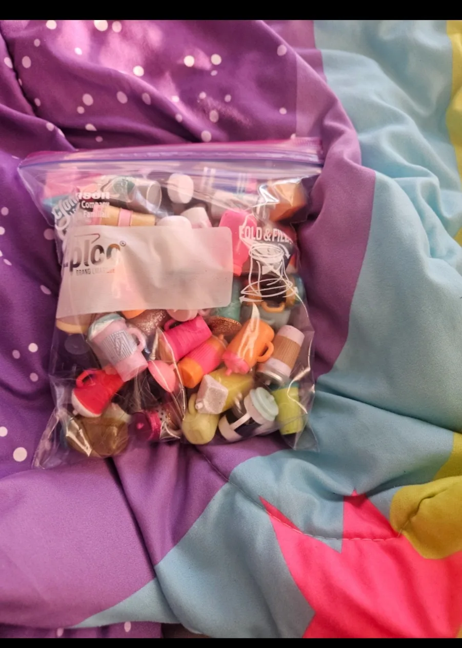 big bag with lots of LOL Surprise Dolls and Accessories image indicator(8)