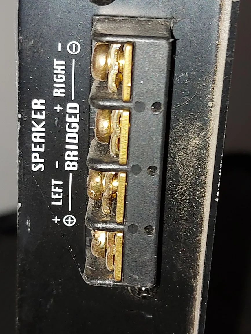 2400 Watt 2 Channel MOSFET Amplifier image indicator(6)