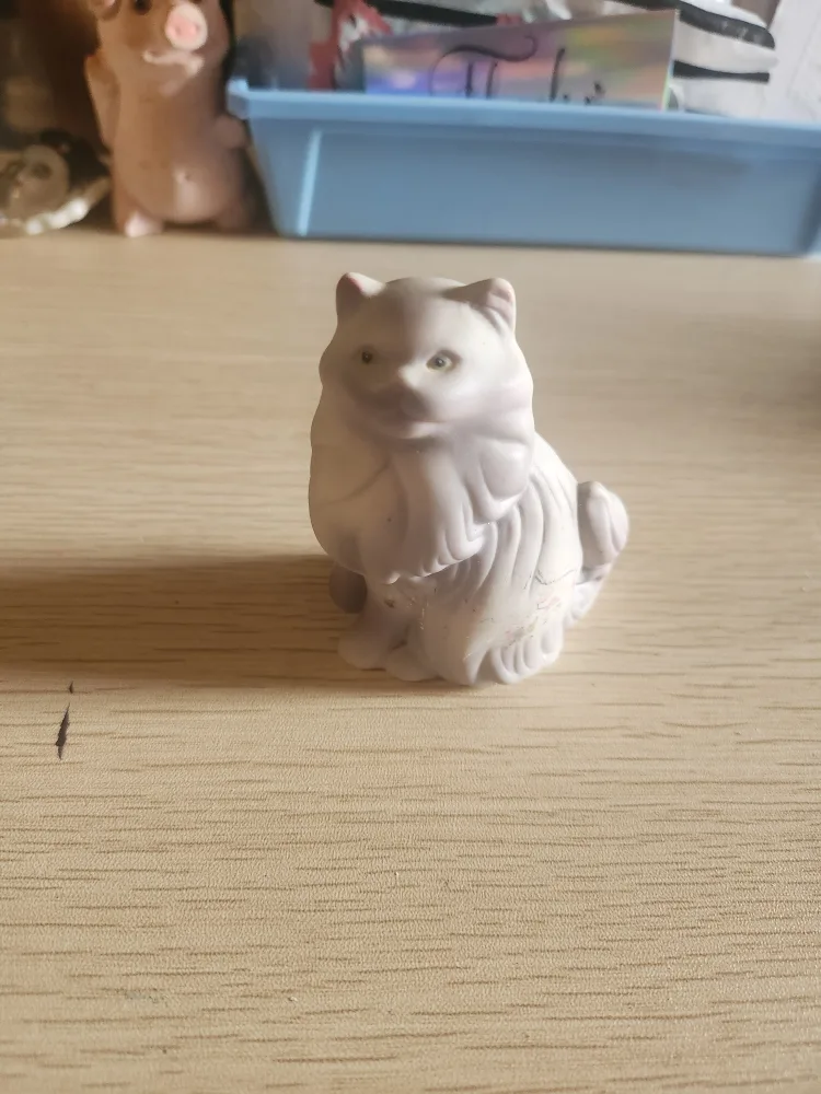 Ceramic Cat Figurine thumbnail