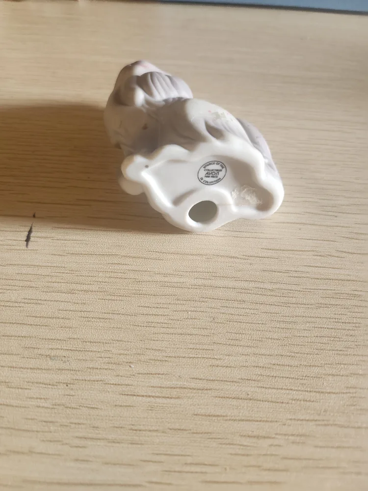 Ceramic Cat Figurine image indicator(2)