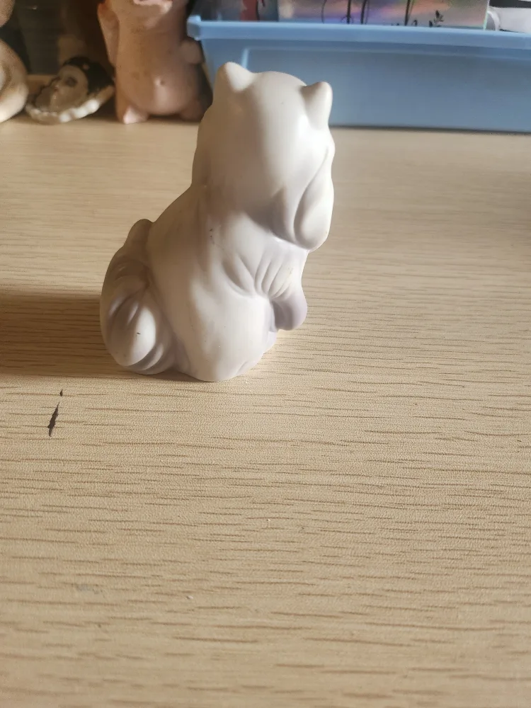 Ceramic Cat Figurine image indicator(3)